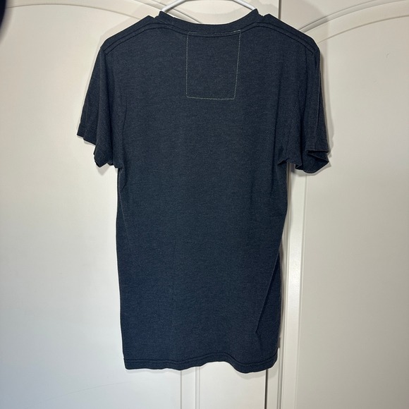 Aviator Nation Aspen CO Ski Graphic Tee Med USA Retro Surf Skater Soft T-Shirt - Picture 5 of 5